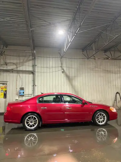 Leather, sunroof heated and cooled front seats Keyless entry Aux/cd Heat and a.c Power everything Cr...