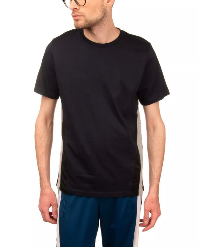 PAUL Smith New contrast colour trim Tshirt! Mens small! in Men's in City of Toronto