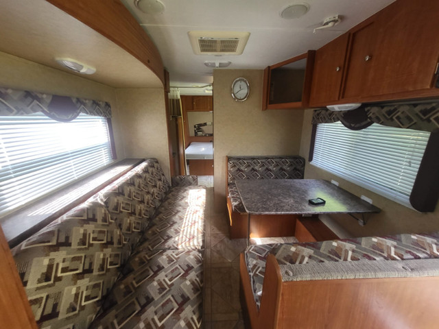 Trail - Cruiser by R-VISION for sale in Travel Trailers & Campers in Barrie - Image 3