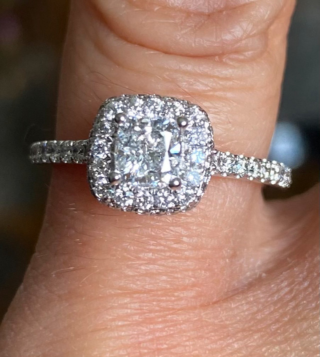 Sophisticated 14K White Gold and Pink Sapphire Diamond Ring in Jewellery & Watches in Dawson Creek - Image 2