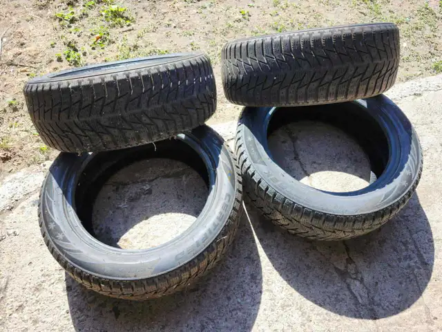 Winter tires - 215/55R17 in Tires & Rims in Grand Bend - Image 2