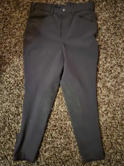 Brand new, never worn, men's show breeches, size 32, Black Label. Oshawa/Bowmanville/Orono area.