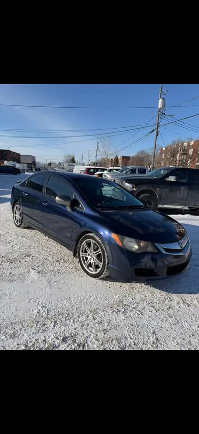 2010 Acura CSX 2.0L iTech 244,180km Moteur et Transmission : Excellent Transmission: Automatique Mec...