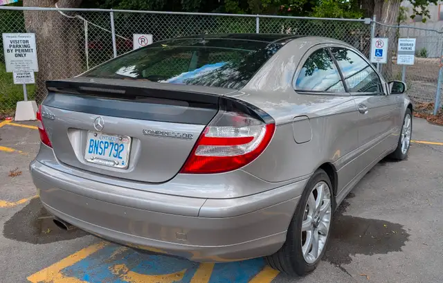 Mercedes Benz C 230 Kompressor with only 155000 in Cars & Trucks in Markham / York Region - Image 8