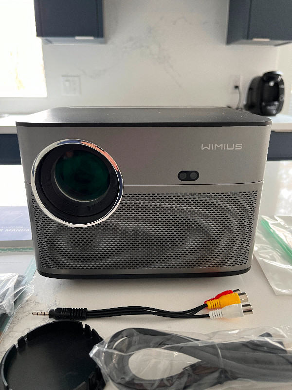 WiMiUS Home Projector P64 for Sale in General Electronics in Markham / York Region