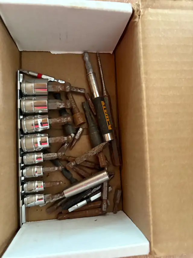 screwdriver drill bit assortment set - used as pictured63804703054723121