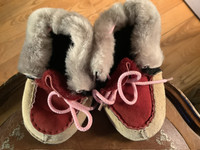 Adorable Children’s Suede Moccasins with Faux Fur 