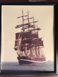 Vintage picture of sailing vessel 