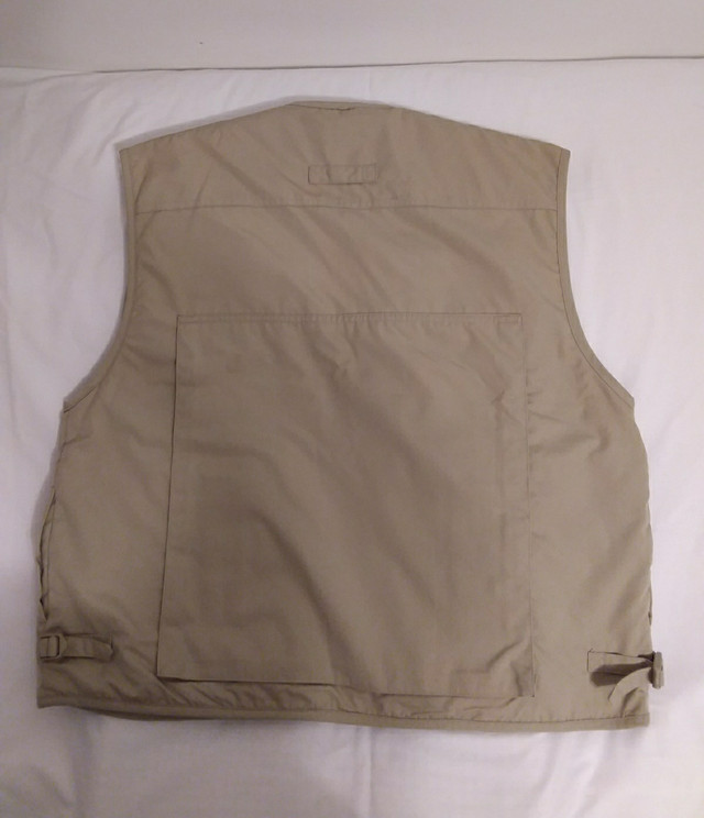 Mens/Unisex Outdoor Fishing Vest Hunting Photography Hike Size M in Fishing, Camping & Outdoors in Truro - Image 3