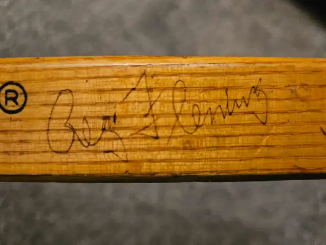 60's Game used hockey sticks in Hockey in City of Toronto - Image 8