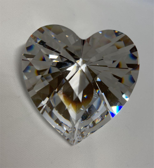 Swarovski Crystal "SPARKLING HEART" - BRAND NEW IN BOX in Jewellery & Watches in Thunder Bay - Image 3