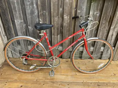 Vintage 5 speed Supercycle ladies cruiser road bike, View more