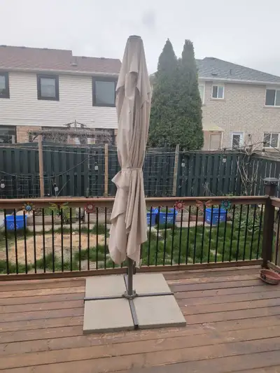 SEGLARÖ Offset patio umbrella, anthracite/tilting, 10ftx8ft. Retractable canopy from Ikea well kept...