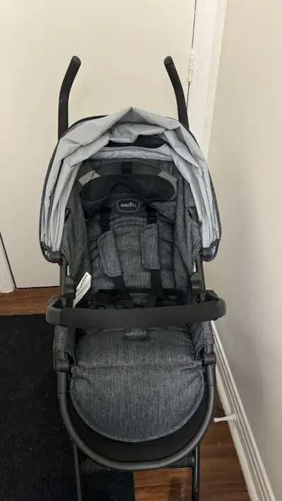Evenflo Stroller || Poussette Evenflo, View more