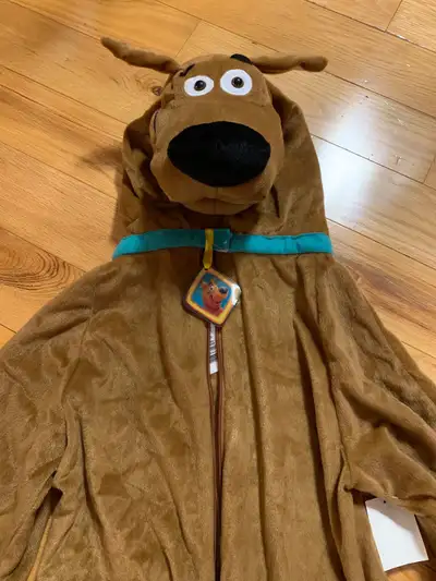 Scooby doo Halloween costume. New with tags. Size Medium (kids 7-9)