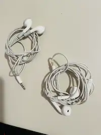 Apple original EarPods with 3.5mm Headphone Plug  used