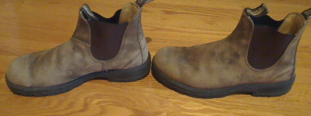 Blundstone Boots Classic Aus8.5/M9.5/W12 in Men's Shoes in City of Toronto - Image 4