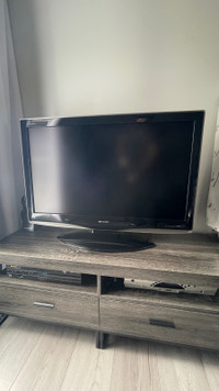 Télévision Sharp 37" avec récepteur Cisco 4642HD 
