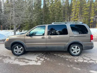 Equipment: * Snow chains * Grill(propane) * Towels * Lawn Chairs * Bear spray * Camping stove gas /...