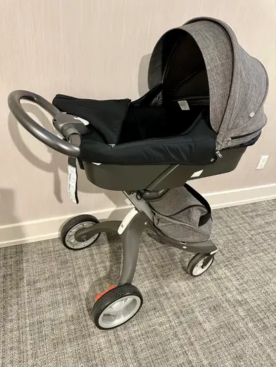 Stokke Xplory V4 Bundle stroller w/pram, View more