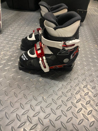 Dalbello kids ski boot size 19.5