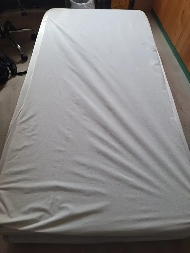Twin Bunk Bed Mattress x2 in Beds & Mattresses in Mississauga / Peel Region - Image 8