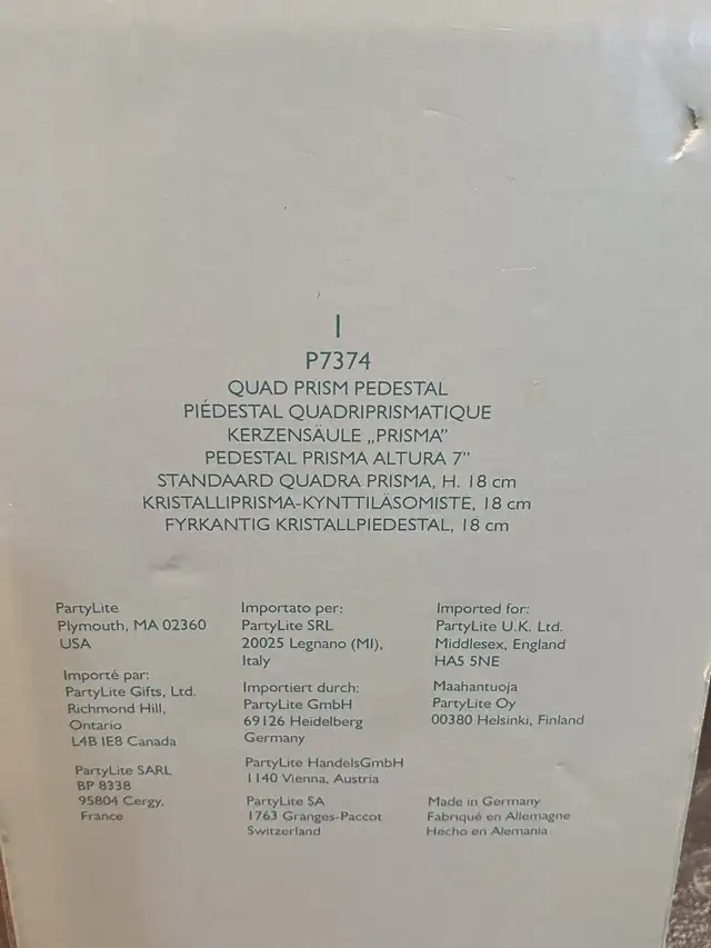 Partylite ~ Quad Prism Pedestal ~ 24% Lead Crystal ~ Brand New in Home Décor & Accents in Red Deer - Image 5