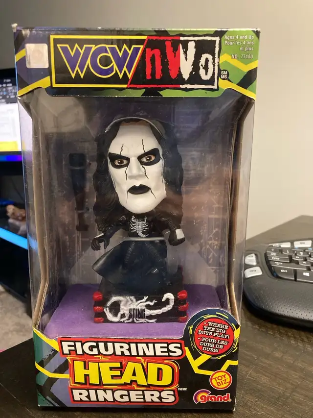 1999 Sting Head Ringers Bobble Head in Arts & Collectibles in Winnipeg - Image 2