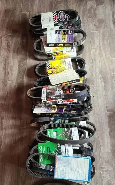 Belt Snowmobile ATV Courroie I can ship. Je parle français aussi 2 Dayco Ultimax 2 138-4316 $75 each...