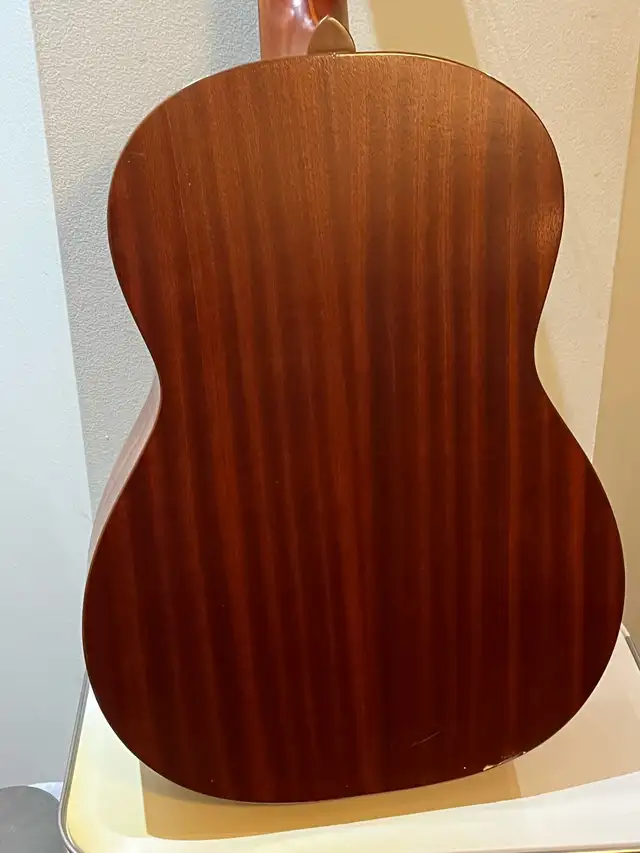Guitare classique Bjarton Isabella in Guitars in City of Montréal - Image 7