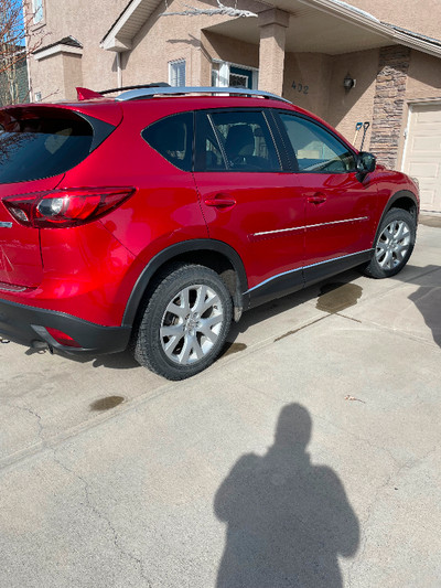 Very clean 2016 Mazda CX-5 GT 6AT AWD
