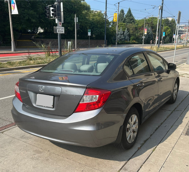2012 Honda Civic LX 4 dr sedan in Cars & Trucks in City of Toronto - Image 4