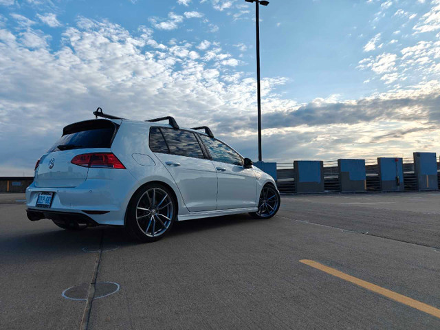 2016 Volkswagen Golf R in Cars & Trucks in Thunder Bay - Image 4