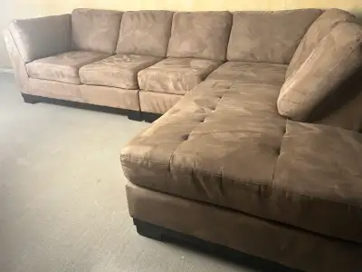 DELIVERY AVAILABLE! 3PC. MICROFIBER SECTIONAL FOR $600!, View more