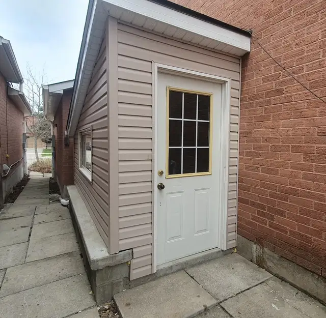 1-bed basement with separate entrance in Mississauga
