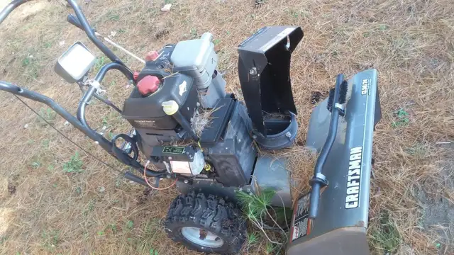SNOWBLOWERS - THREE plus ONE - ALL for $900 in Snowblowers in Muskoka - Image 9