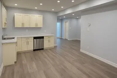 2 Bed 1 Bath Apartment