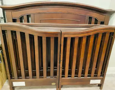 Baby Cache Windsor Crib, View more