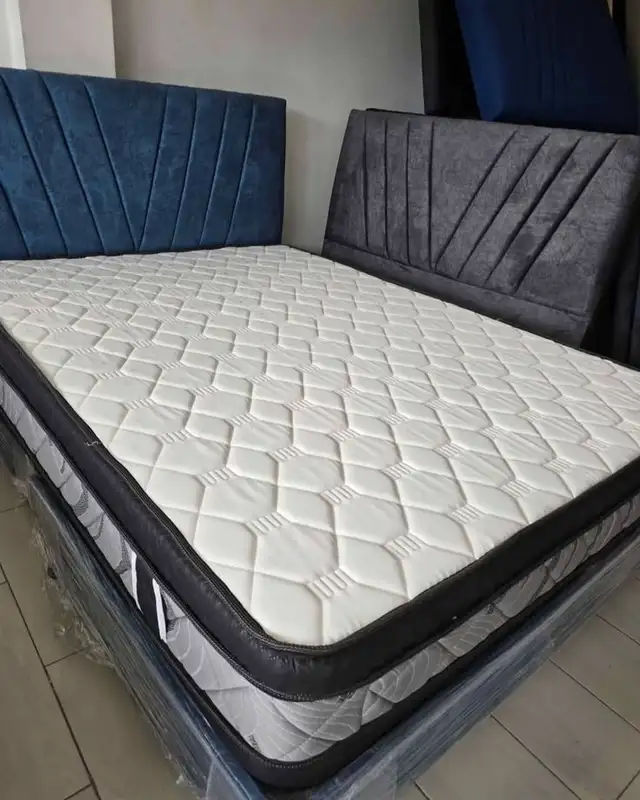 Matelas et Cadre de Lit Confort Premium – Livraison Gratuite & P in Beds & Mattresses in City of Montréal - Image 2