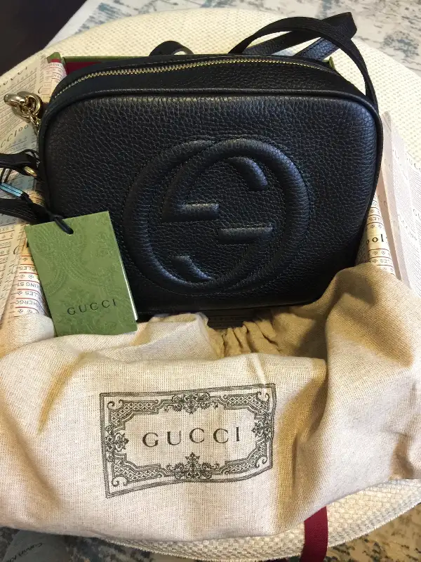 GUCCI Soho Disco Bag Authentic in Women's - Bags & Wallets in Ottawa - Image 2