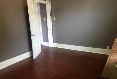 All-Inclusive, Two-Bedroom Apartment near Kenilworth and Cannon