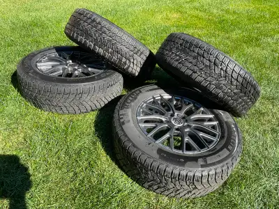 215/65 R 16 2ans