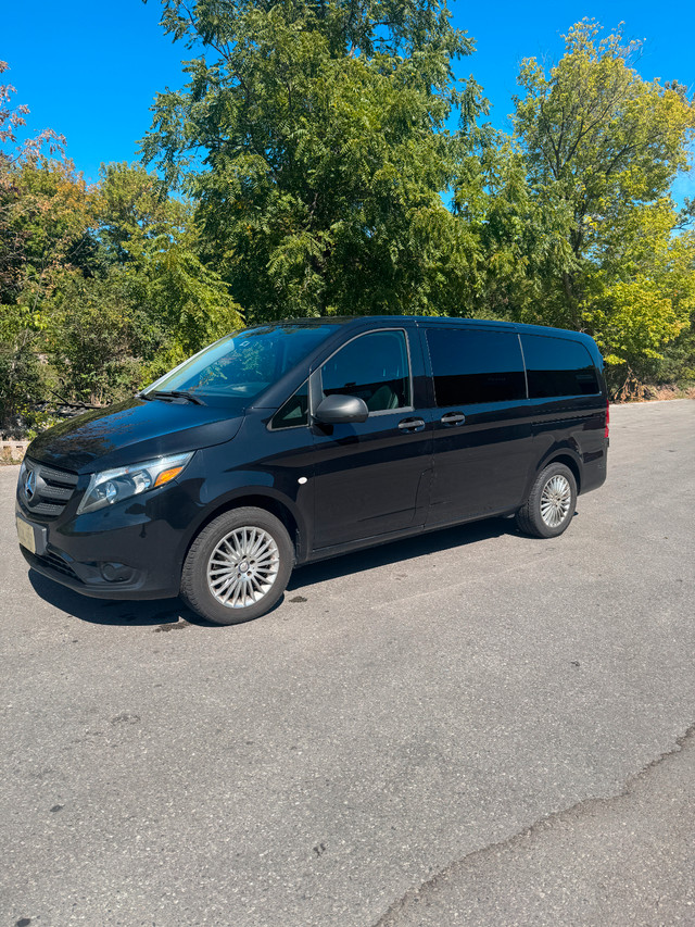 Mercedes Benz Metris 2017 7-Passenger Van in Cars & Trucks in Markham / York Region