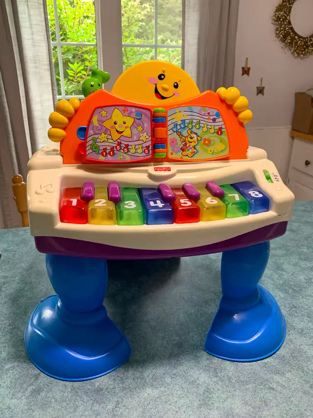 Fisher Price Piano