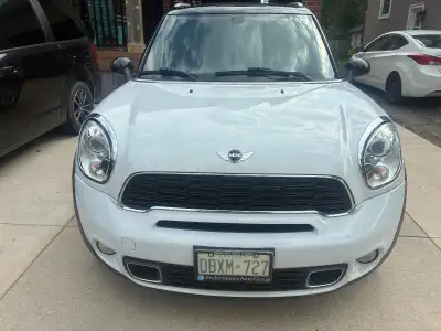 2012 Mini Cooper countryman S All4 179673 KM Auto transmission Moon roof New tires 2024 New timing c...