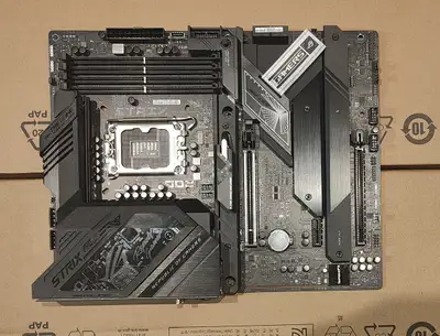 Asus STRIX Z790-H GAMING WIFI motherboard, View more