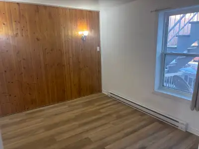 Large 2 bedroom apartment on groupe floor located in St-Henri. All appliances included. Rear private...