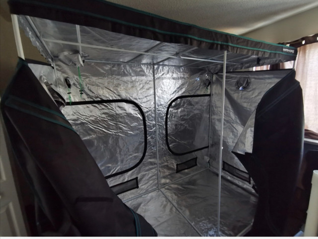 Mars Hydro grow tent 8FT x 4ft X 6.8ft - great condition in Other in Trenton - Image 2