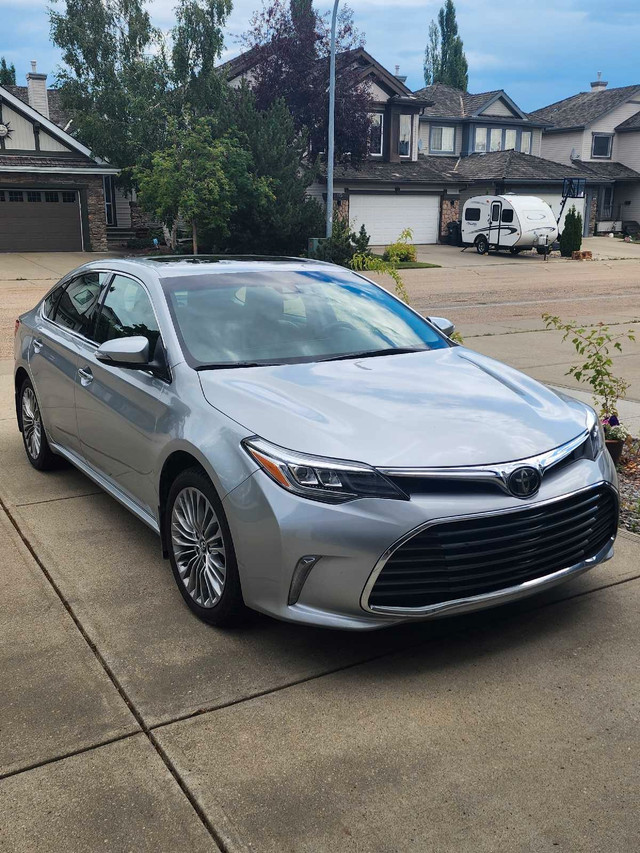 Avalon LTD..  2018 low mileage, no GST in Cars & Trucks in Edmonton - Image 4