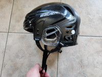 Bauer RE-AKT 85 Sr hockey helmet Medium